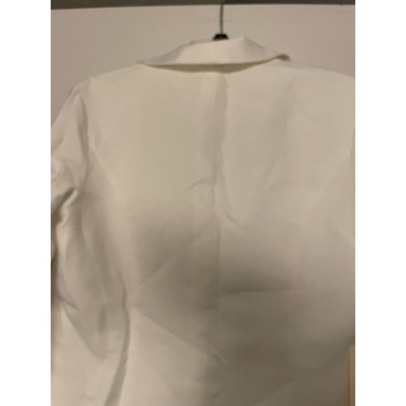 New/ Still in Package With Tags. Beautiful Pantsuit Cream and Flowy Size 14 - Picture 5 of 11